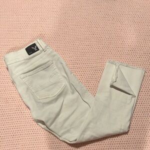 American Eagle Outfitters White Ankle Cropped Jeans